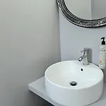 Narges Hotel Alikí
