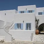 Hotel Narges 4*