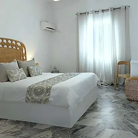 Narges Hotel 4*