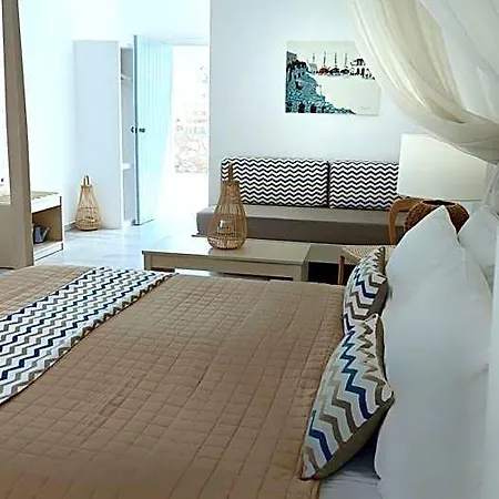 Hotel Narges 4*